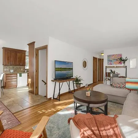 Minutes From Moa Msp Guests Dream Escape Villa